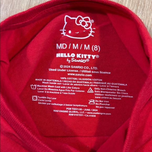 💙 Hello Kitty Red Tee 💙 - Picture 3 of 4